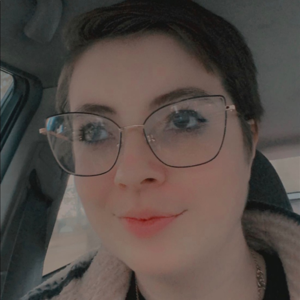Meet your Posher, Sarah
